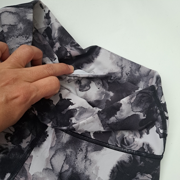 lululemon athletica Black and Gray Kids Leggings - Picture 6 of 9